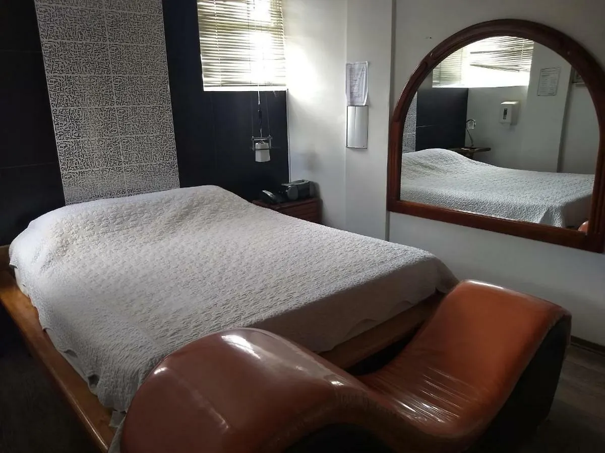 Hodinový hotel Hotel El Gran Marquez Quito